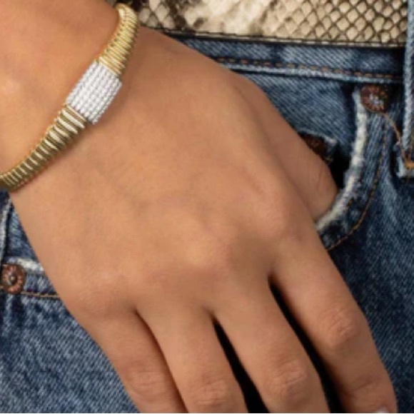 New Pave Square Bangle Bracelet Gorg! ❤️❤️❤️❤️❤️ - Picture 4 of 7